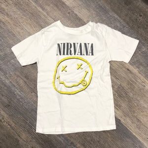NIRVANA GRAPHIC TEE🤩🤩